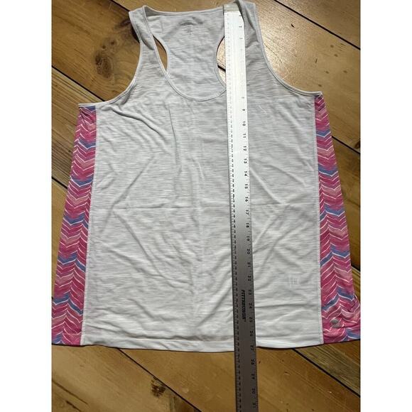 Vineyard Vines Women's Performance Tank top. White. Racerback.Pink details. sz.L - Picture 5 of 6